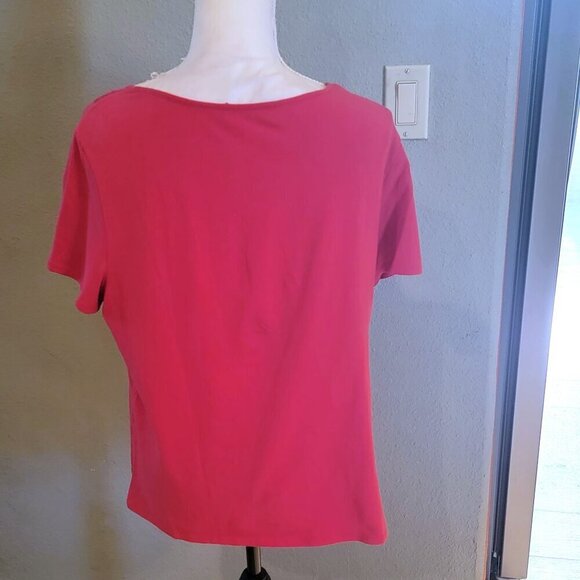TanJay Red Short Sleeved Scoop Neckline Casual Top in Size Medium - Picture 3 of 7